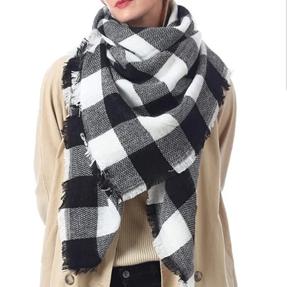 Checker scarf black & white - Picture 4 of 4